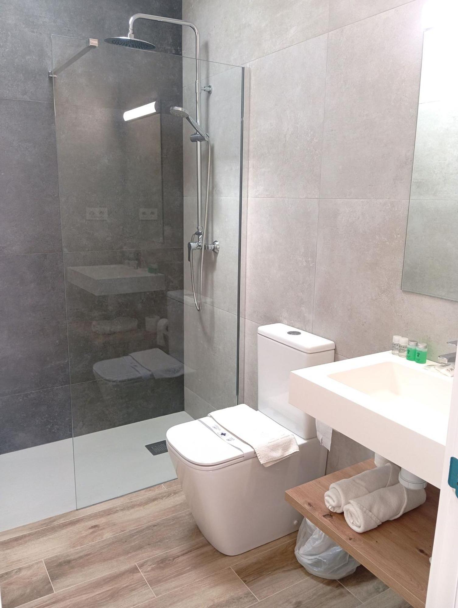 Hostal Casa Emilio Almería Kültér fotó